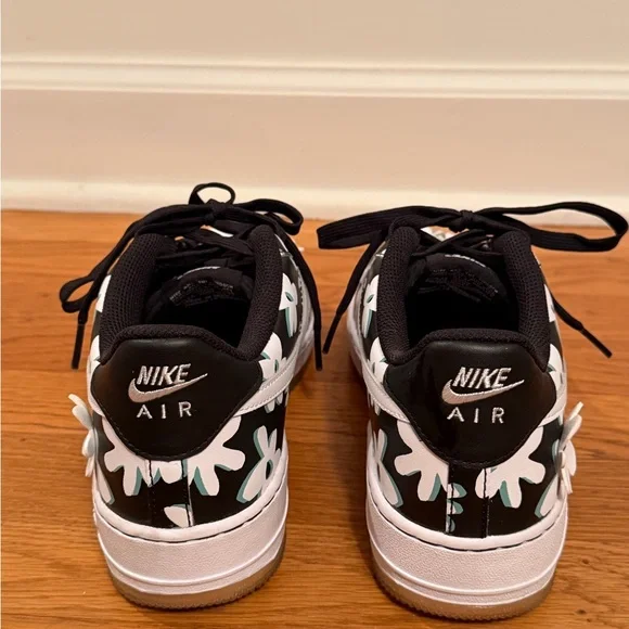 Nike Air Force 1 Floral Daisy Sneakers – Youth Size 7Y / Women’s 8.5 - Picture 8 of 16